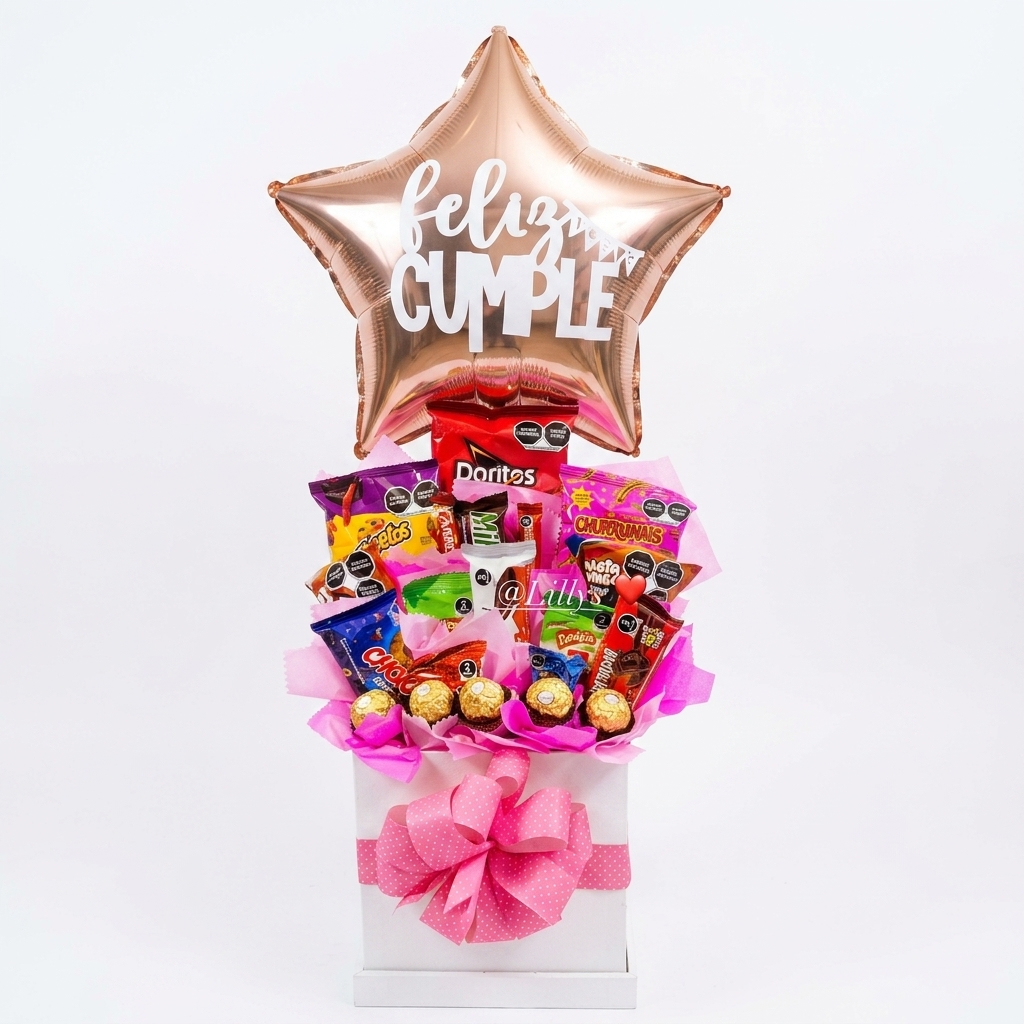 Base con botanero de papas, chocolates y globo estrella.